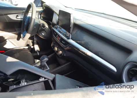 2023 Kia Forte Lxs z USA, uszkodzony, nr VIN 3KPF24AD4PE530292